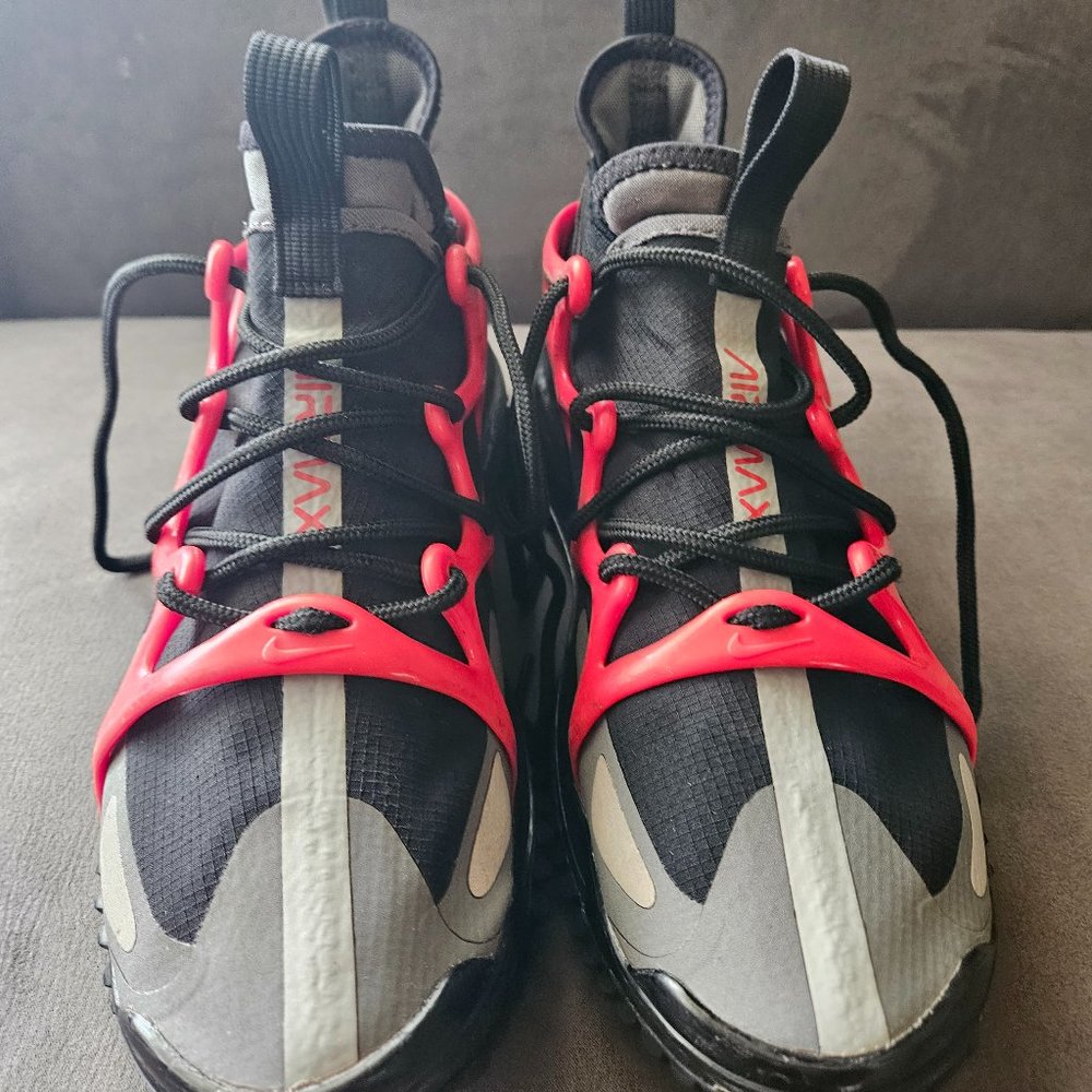 Nike Air Max 720 Horizon GoreTex Black Red Grey Size 6.5